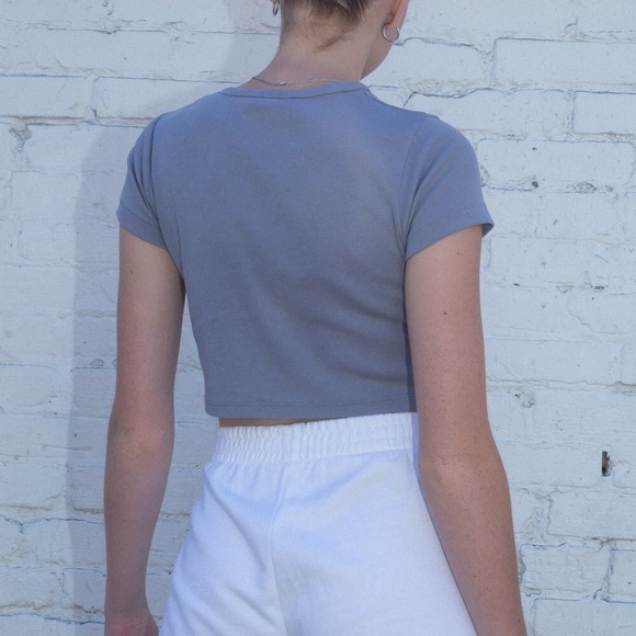 Cropped Cara Top - Picture 4 of 5